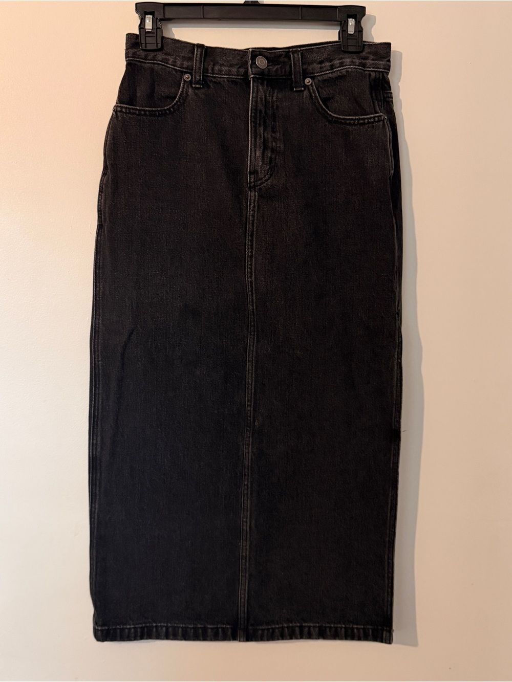 Tna by Aritzia Denim Midi Skirt Size 2 Grunge Minimalist 90s